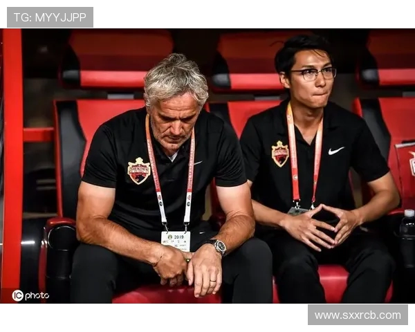 颜强谈中超联赛:足球评论员的深度观察与预测 颜强谈中超联赛:足球评论员的深度观察与预测