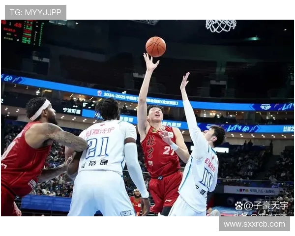 周琦曾凡博短暂出场表现不佳分别仅得2分和3分引发关注 周琦曾凡博短暂出场表现不佳分别仅得2分和3分引发关注